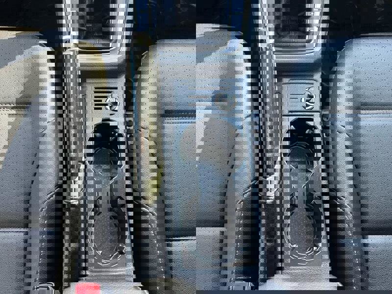 Used 2017 Volkswagen Golf Wolfsburg Edition image 20