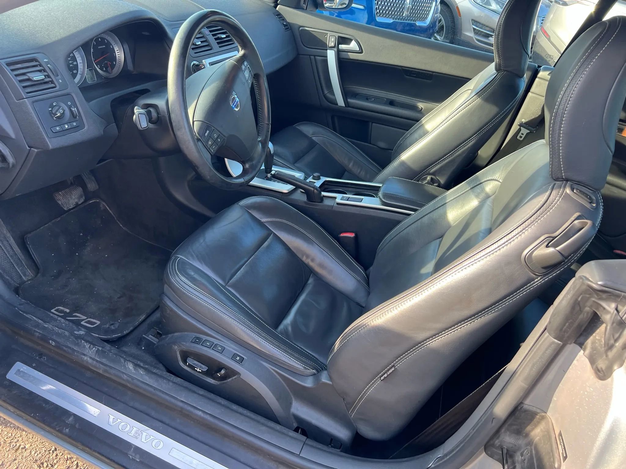 Used 2011 Volvo C70 T5 w/ Convenience Pkg FWD image 24