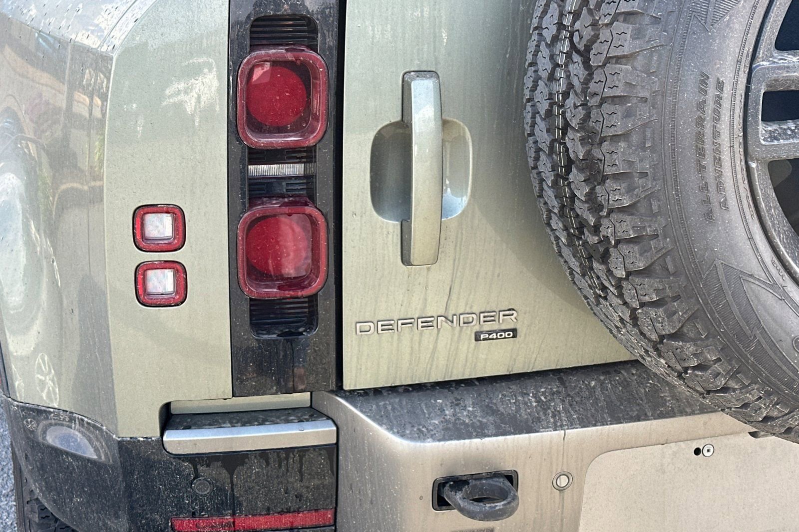 Used 2021 Land Rover Defender 90 X-Dynamic S image 6