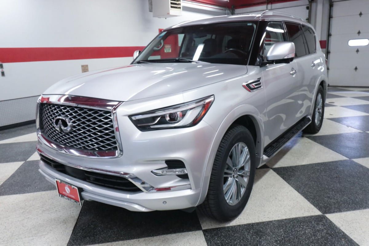 Used 2023 INFINITI QX80 Luxe w/ Cargo Package RWD image 5