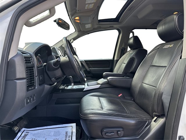 Used 2014 Nissan Titan PRO-4X AWD/4WD image 10