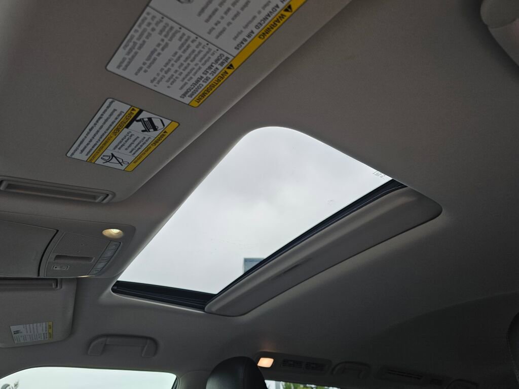 Used 2020 Nissan Armada SL w/ Premium Package image 28