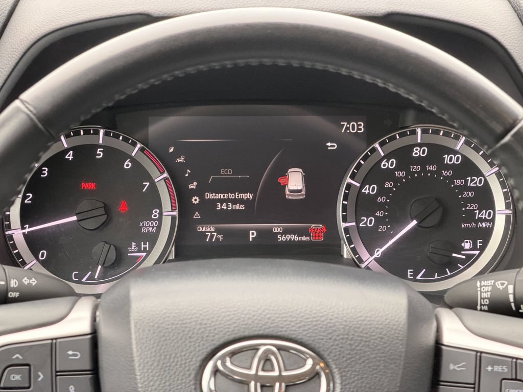 Used 2024 Toyota Highlander LE FWD image 16