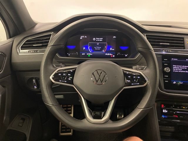 Used 2024 Volkswagen Tiguan SE R-Line AWD/4WD image 17