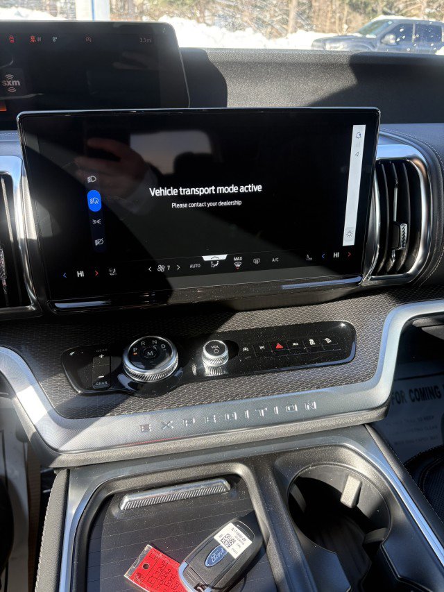 New 2026 Ford Expedition Platinum w/ Stealth Appearance Package AWD/4WD image 10