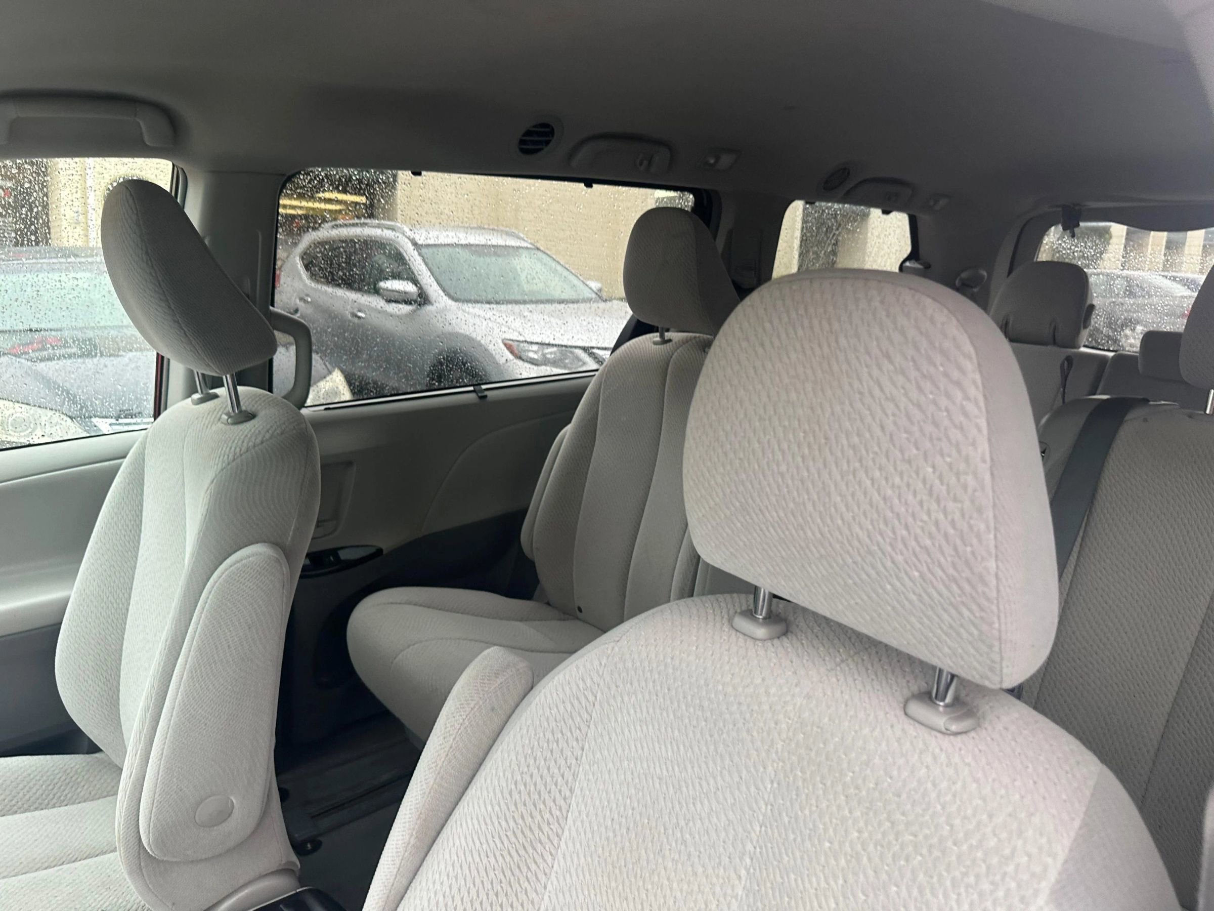Used 2013 Toyota Sienna LE FWD image 14