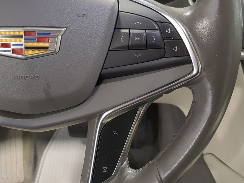 Used 2018 Cadillac XT5 Luxury w/ LPO, Wheel Lock Package image 38