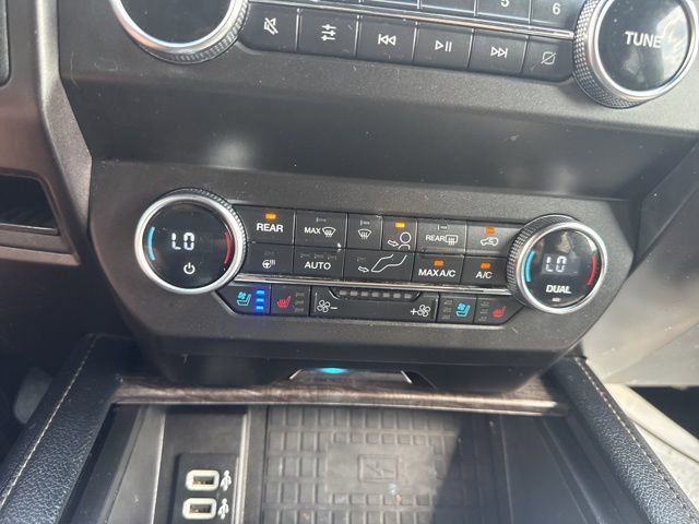 Used 2019 Ford Expedition Limited w/ Equipment Group 301A AWD/4WD image 21