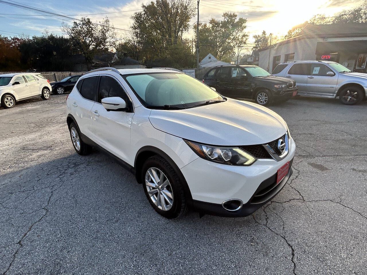 Used 2017 Nissan Rogue Sport SV w/ SV Premium Package AWD/4WD image 14