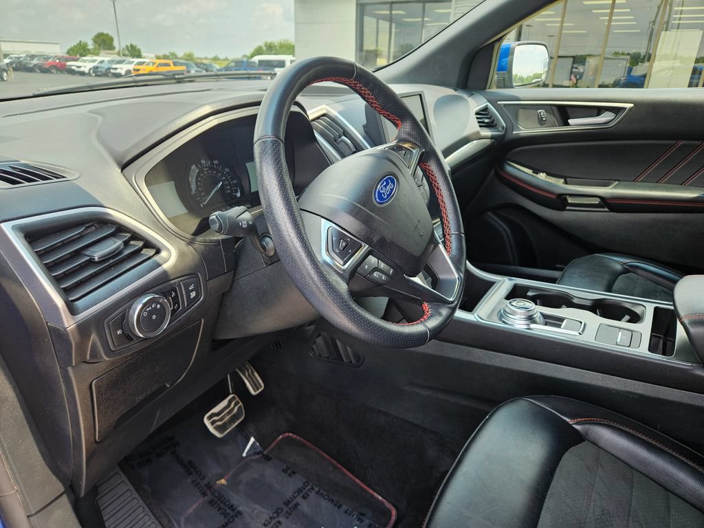 Used 2023 Ford Edge ST-Line AWD/4WD image 16