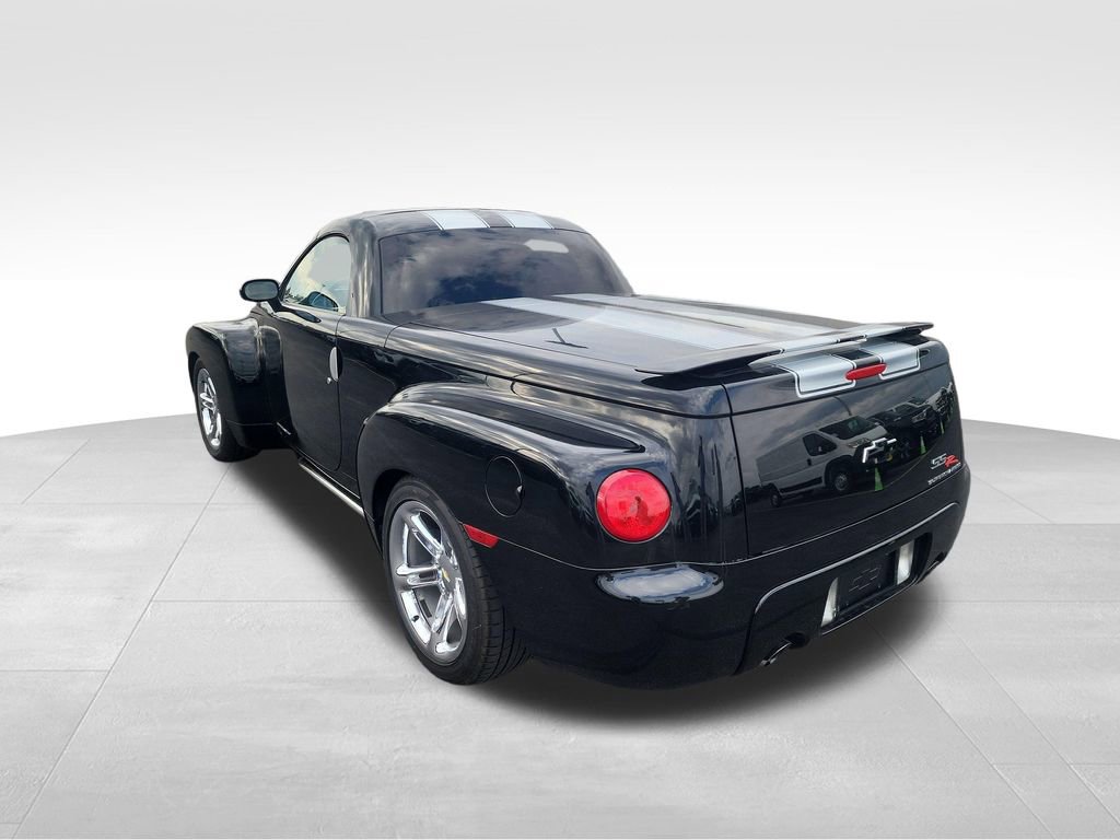 Used 2005 Chevrolet SSR w/ Preferred Equipment Group image 4