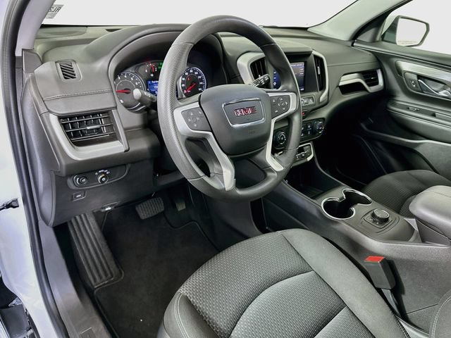 Used 2024 GMC Terrain SLE FWD image 10