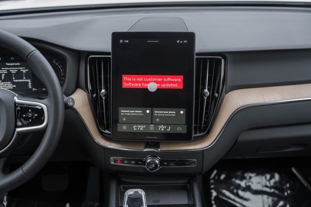 New 2026 Volvo XC60 B5 Plus w/ Protection Package Premier image 22