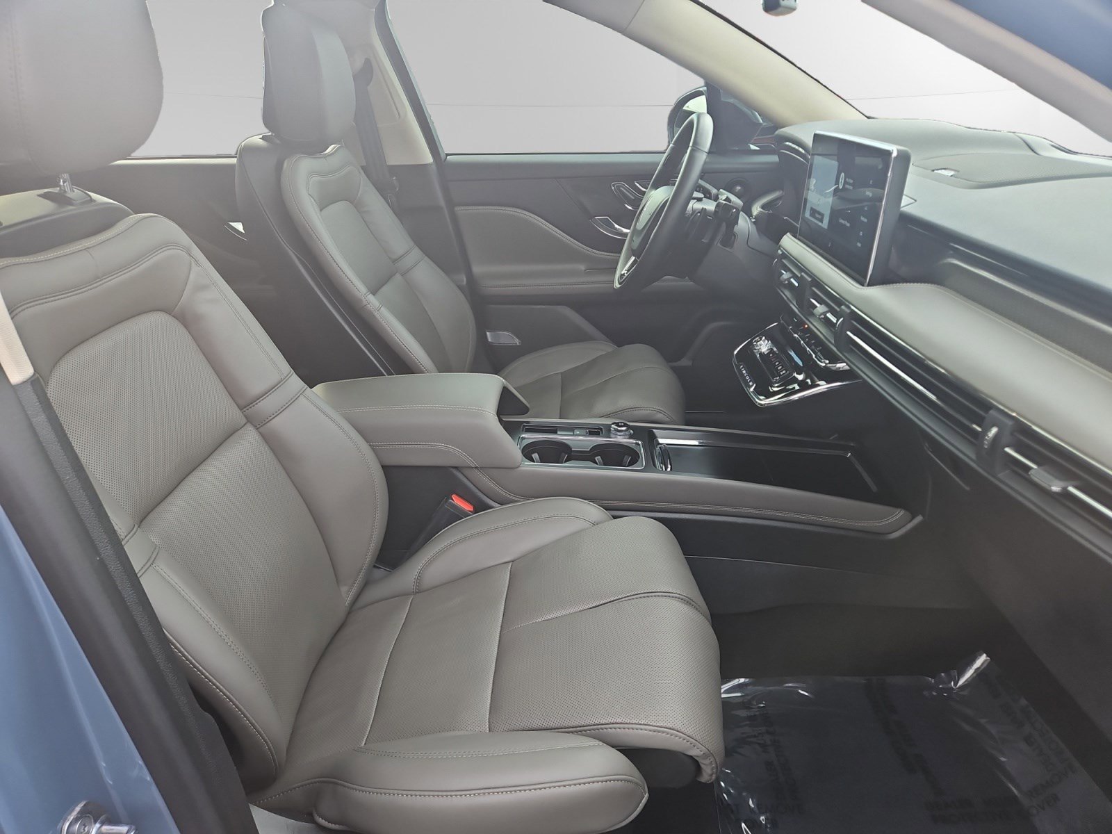 Certified 2024 Lincoln Corsair Reserve w/ Equipment Group 202A AWD/4WD image 15
