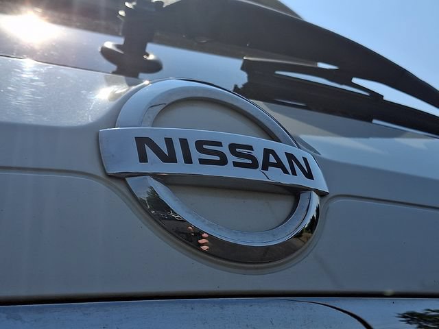 Used 2017 Nissan Rogue SV AWD/4WD image 30
