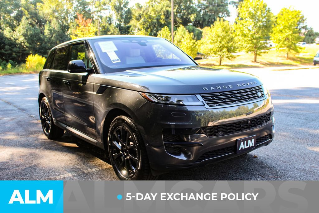 Used 2023 Land Rover Range Rover Sport SE AWD/4WD image 3