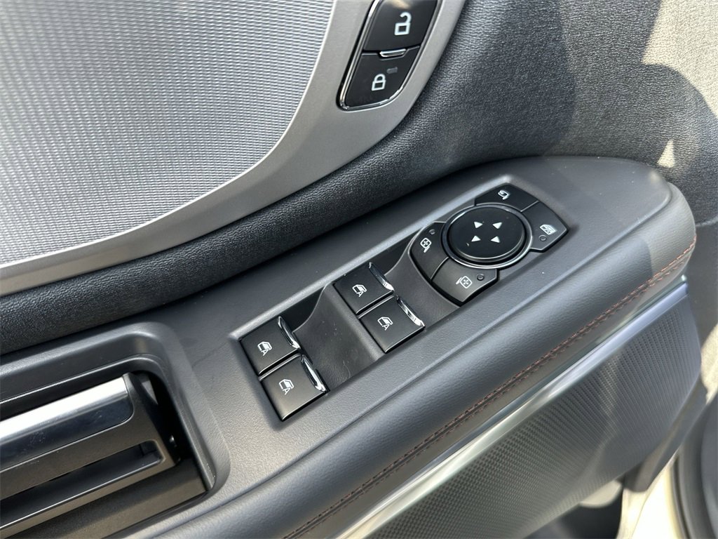 New 2025 Ford Expedition Active image 13