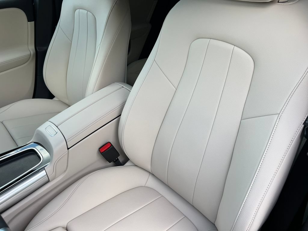 New 2026 Mercedes-Benz GLA 250 4MATIC image 13