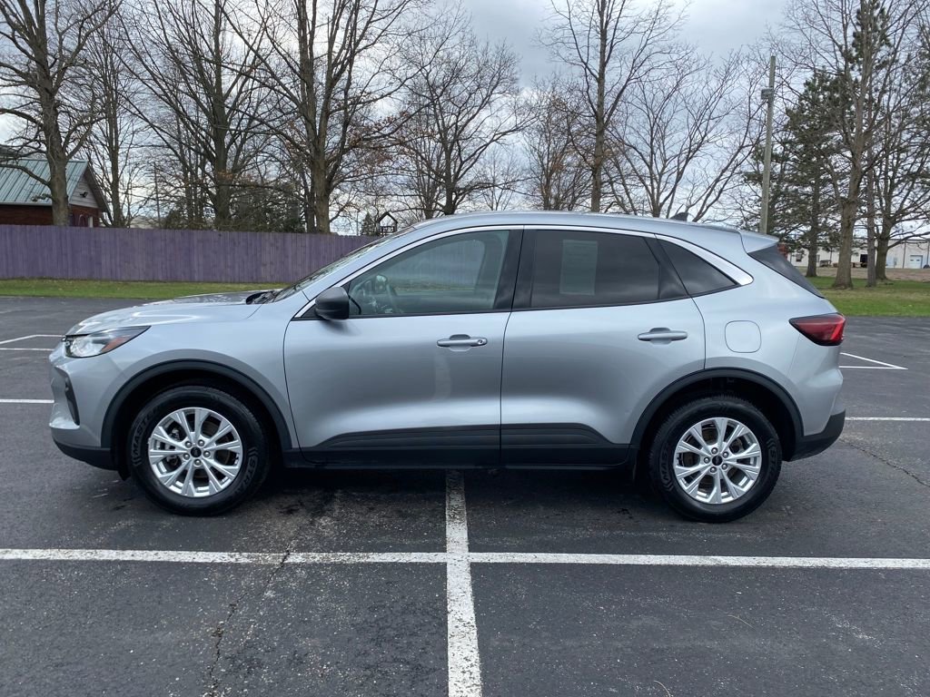 Used 2023 Ford Escape Active image 4