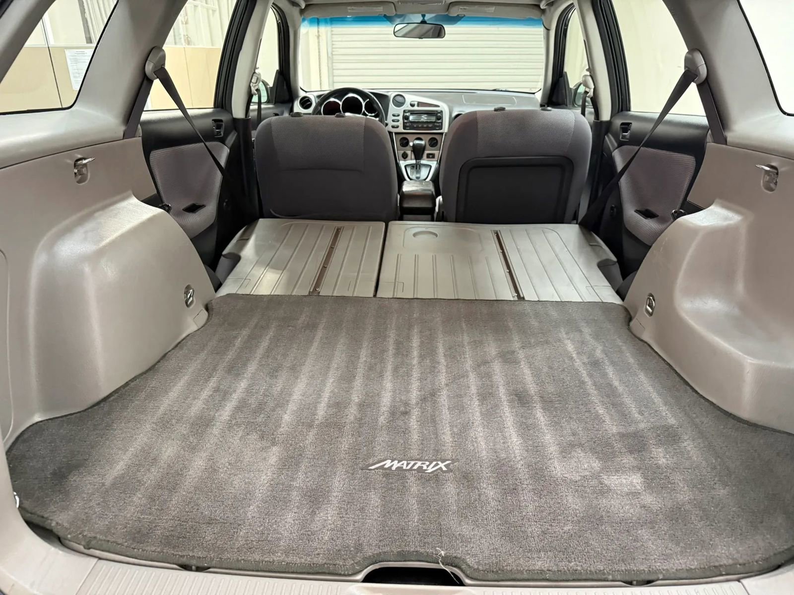 Used 2005 Toyota Matrix XR FWD image 21