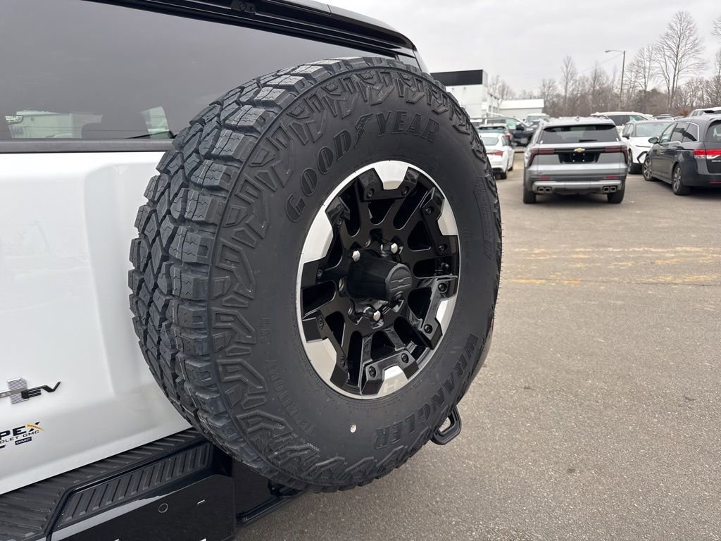 Used 2024 GMC Hummer EV 2X w/ Extreme Off-Road Package image 35