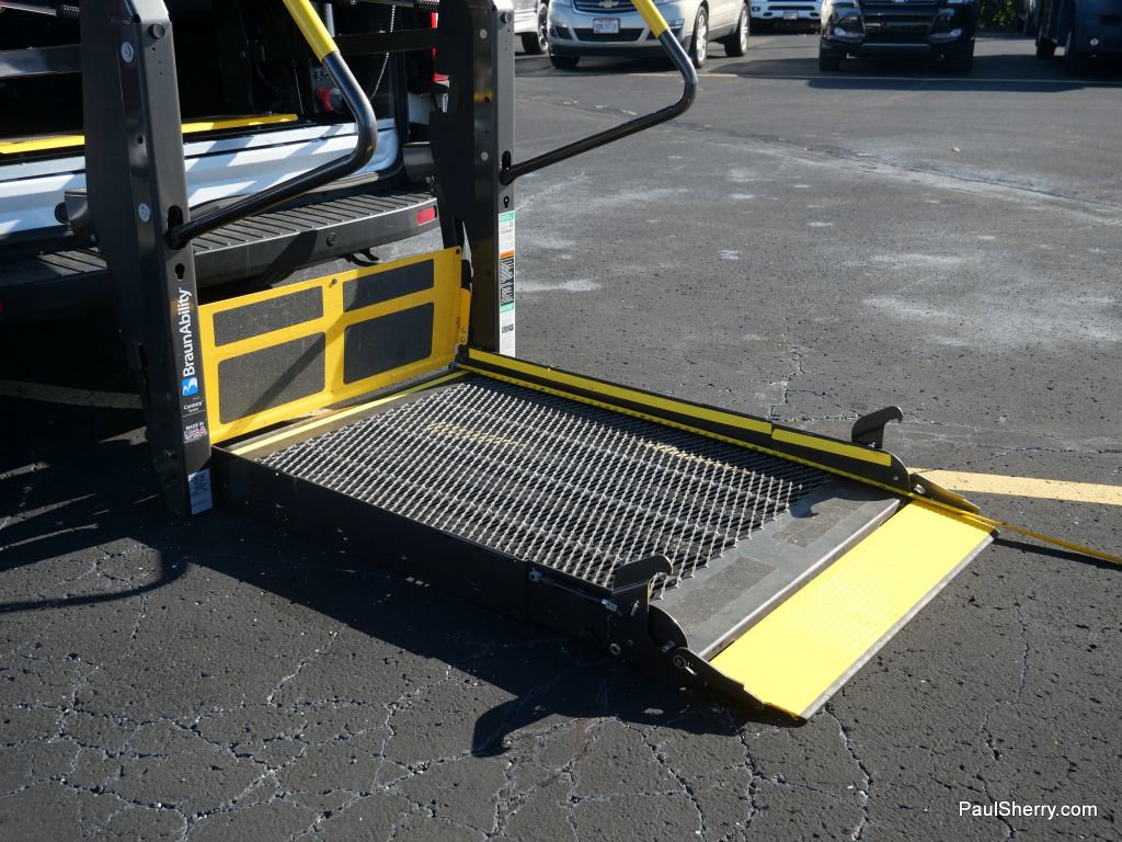 Used 2020 Ford Transit 350 XL image 15