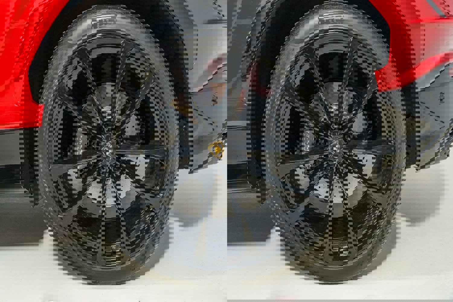 Used 2023 Lamborghini Urus S image 13