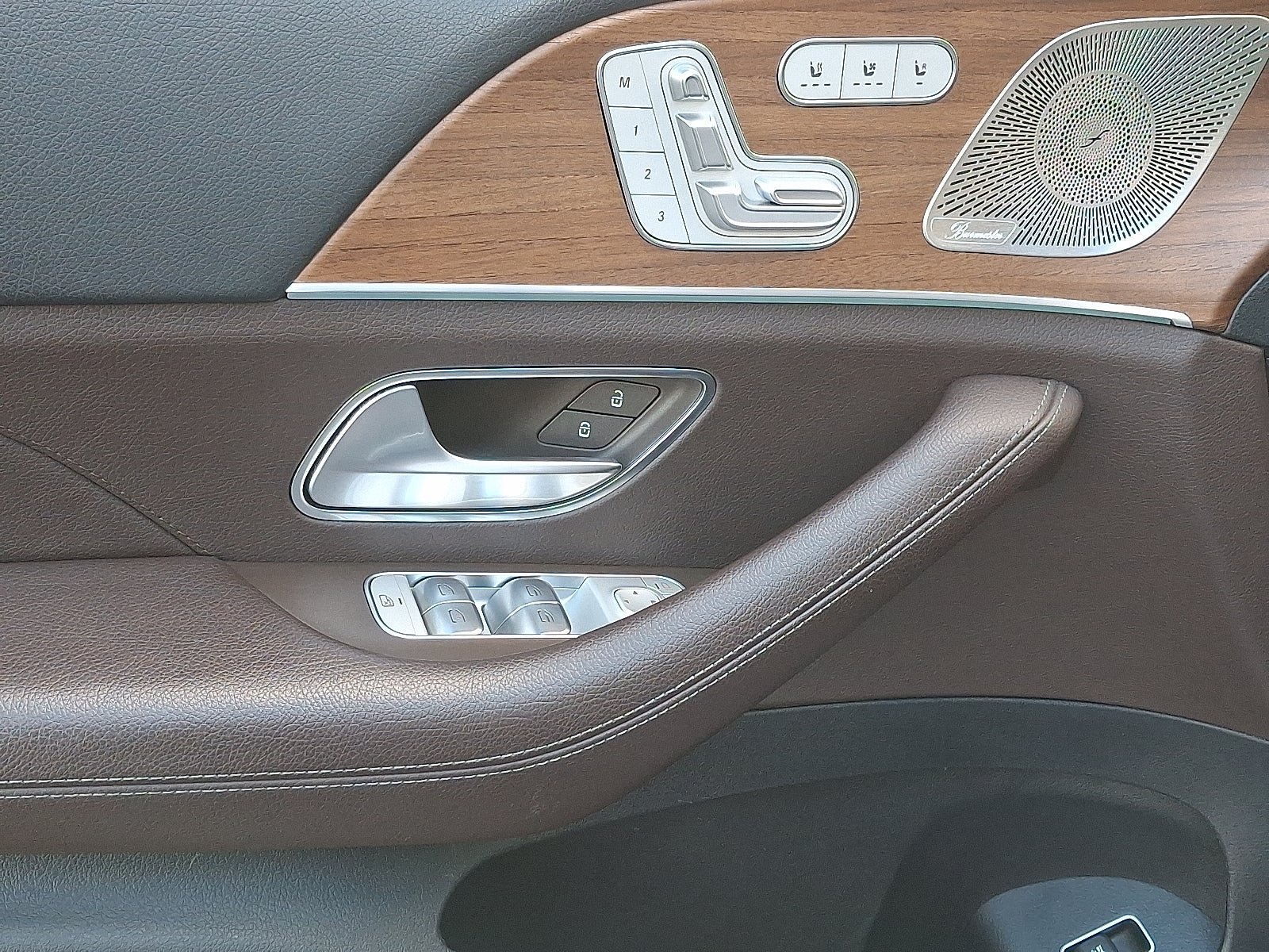 Used 2022 Mercedes-Benz GLS 450 4MATIC image 12