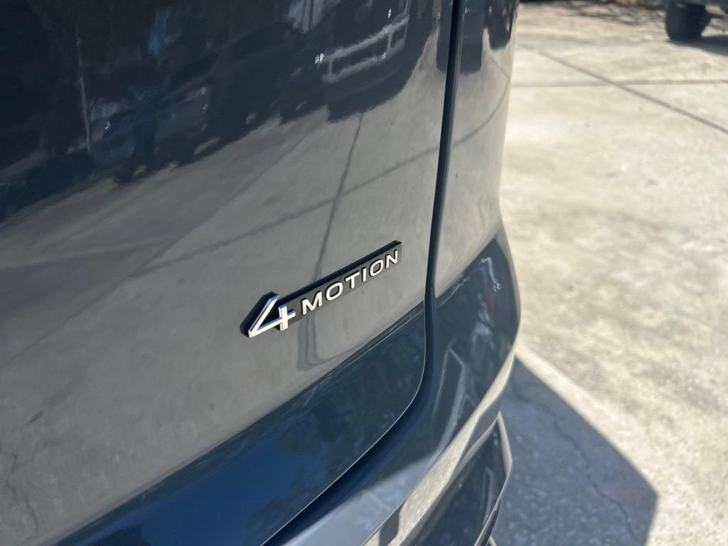 New 2026 Volkswagen Atlas Cross Sport SEL R-Line AWD/4WD image 33