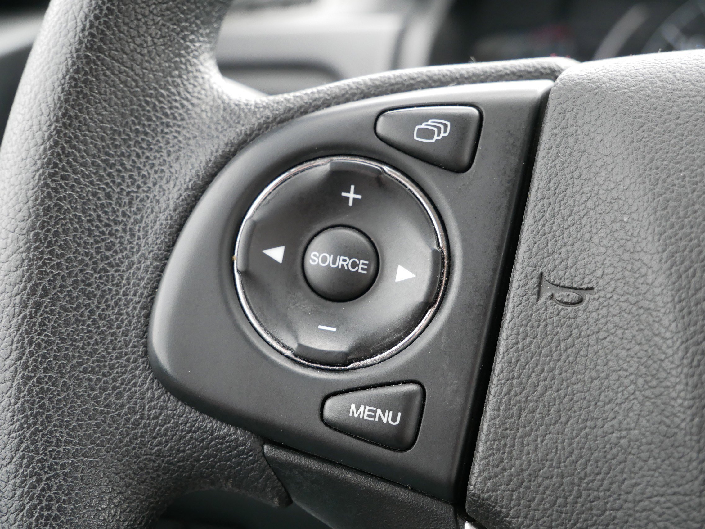 Used 2016 Honda CR-V EX image 31