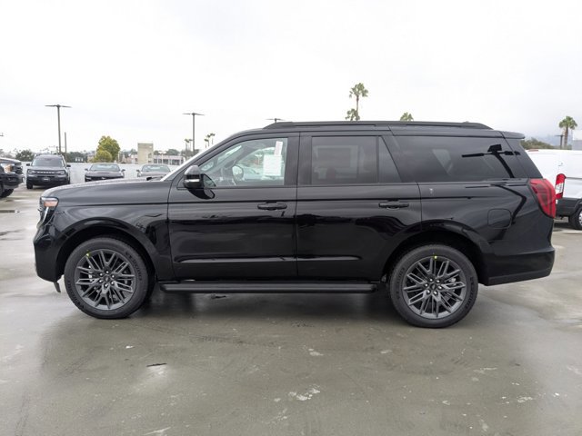 New 2026 Ford Expedition Platinum w/ Stealth Appearance Package image 5