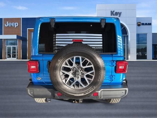 Used 2024 Jeep Wrangler Sahara w/ Technology Group image 5