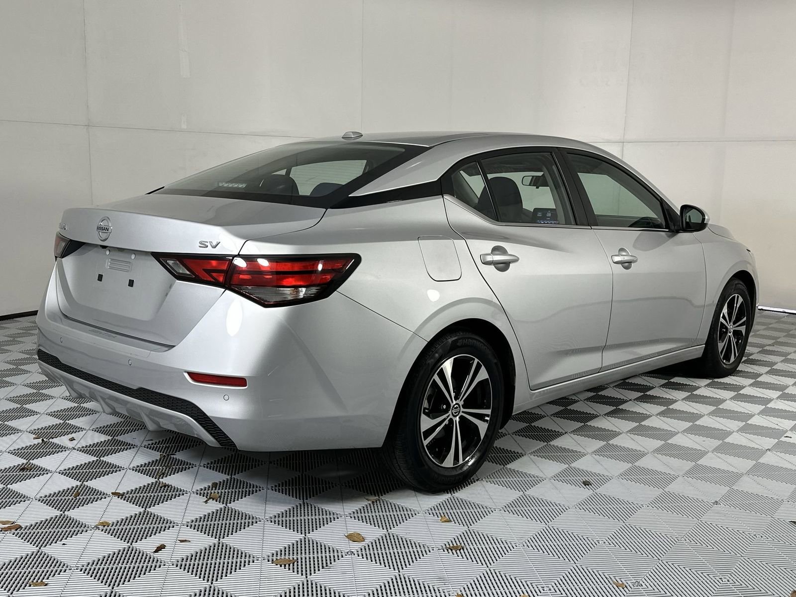 Used 2023 Nissan Sentra SV image 8