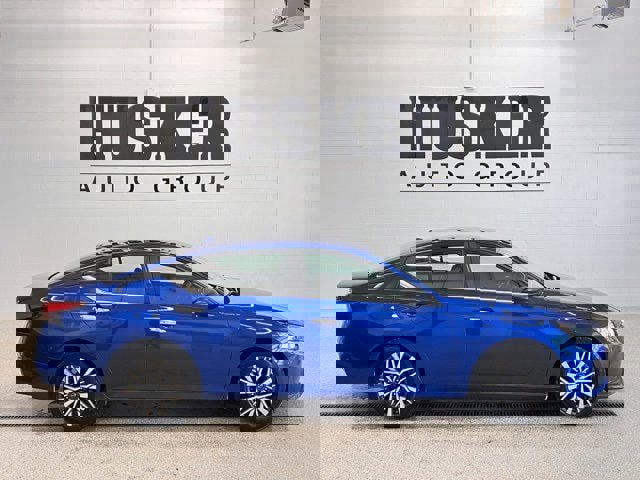 Used 2025 Nissan Altima 2.5 SV image 2