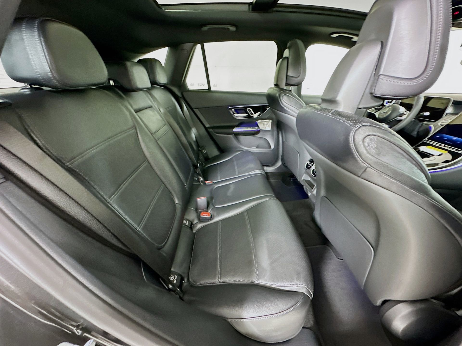 New 2026 Mercedes-Benz GLC 350e 4MATIC image 30