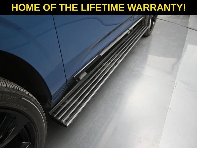 Used 2025 Cadillac Escalade Sport Platinum w/ LPO, Floor Liner Package AWD/4WD image 73