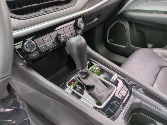 Used 2023 Jeep Compass Latitude w/ Sun and Sound Group AWD/4WD image 28