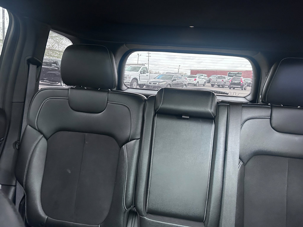 Used 2024 Jeep Grand Cherokee Altitude AWD/4WD image 28