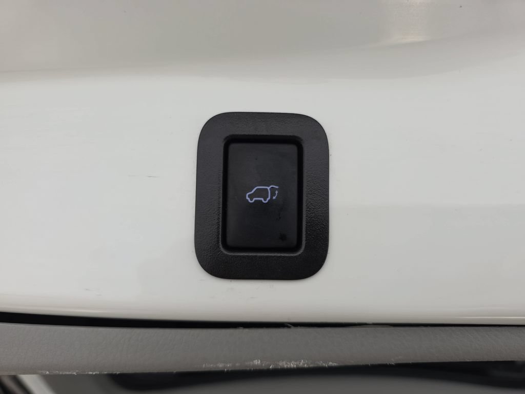 Used 2018 Toyota Highlander XLE w/ Protection Package #3 AWD/4WD image 36