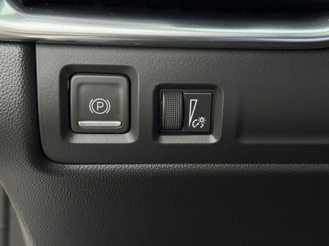 Used 2023 Cadillac XT4 Sport FWD image 21