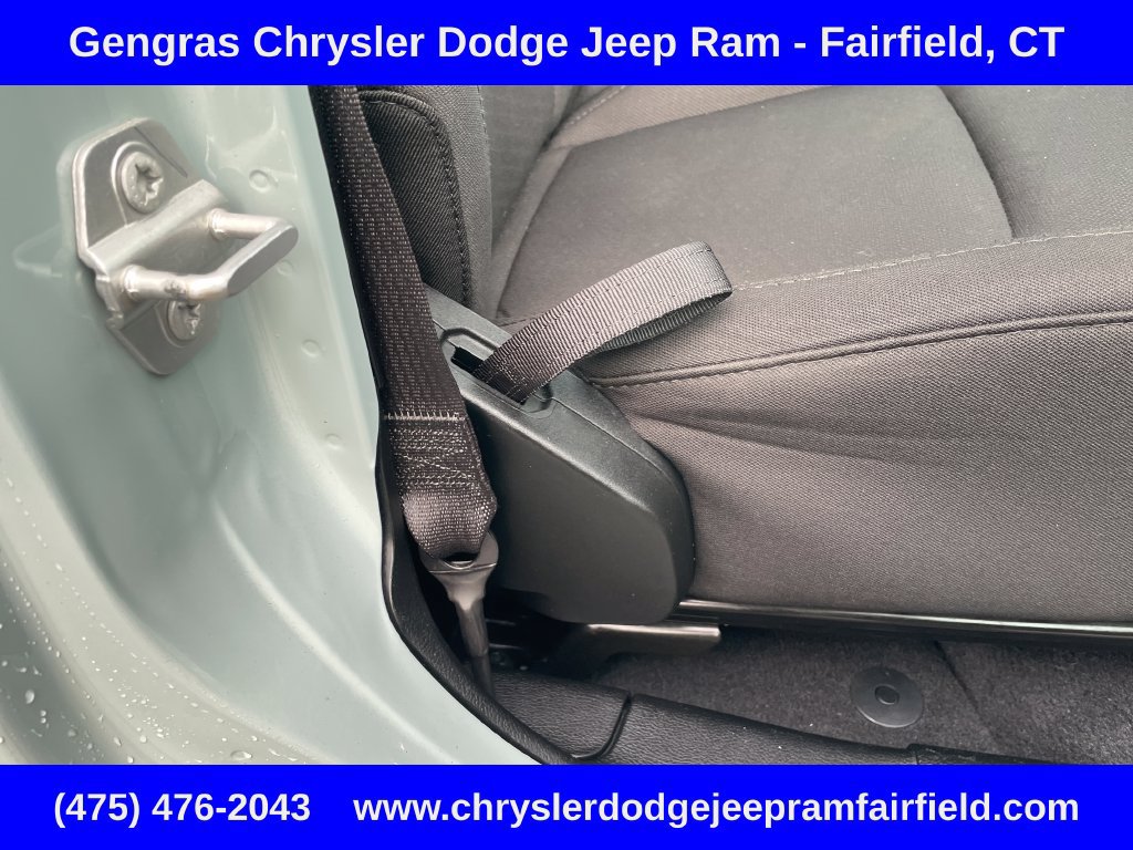 Certified 2023 Jeep Wrangler Unlimited w/ Sun & Screen Package AWD/4WD image 23