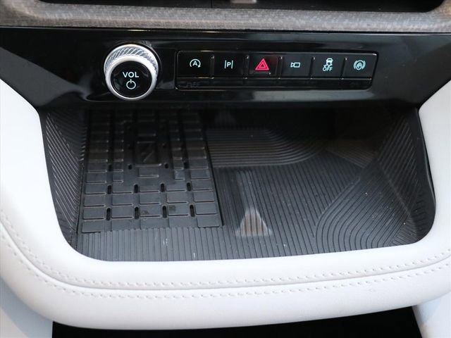 Used 2025 Ford Explorer Platinum w/ LUX Leather Package image 26