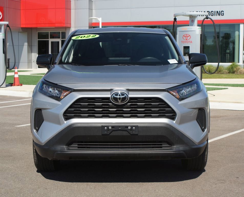 Used 2022 Toyota RAV4 LE FWD image 23