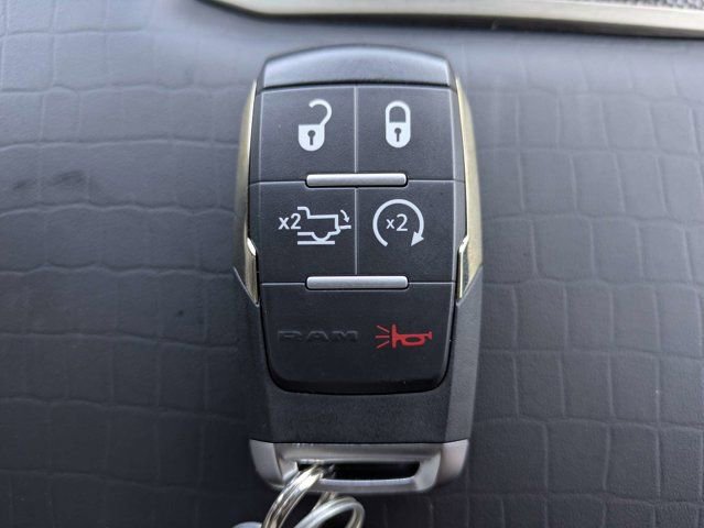 Used 2023 RAM 3500 Limited AWD/4WD image 31