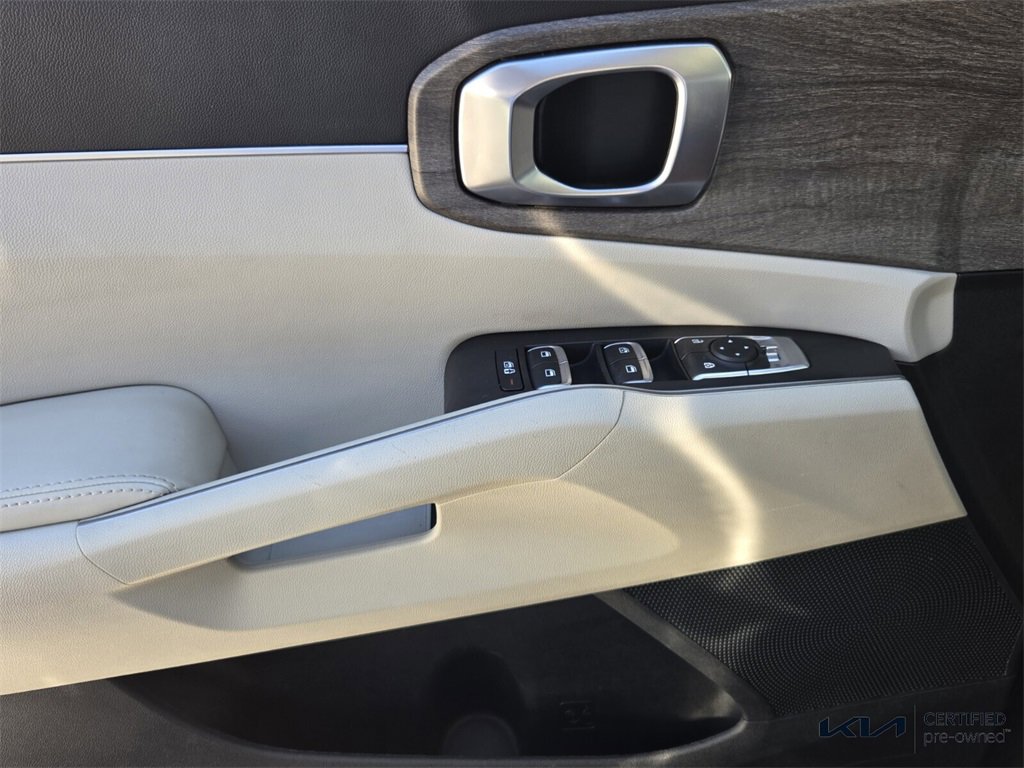 Certified 2022 Kia Sorento X-Line EX image 36