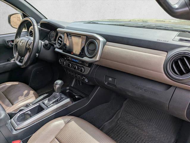 Used 2017 Toyota Tacoma Limited w/ Tow Package AWD/4WD image 21