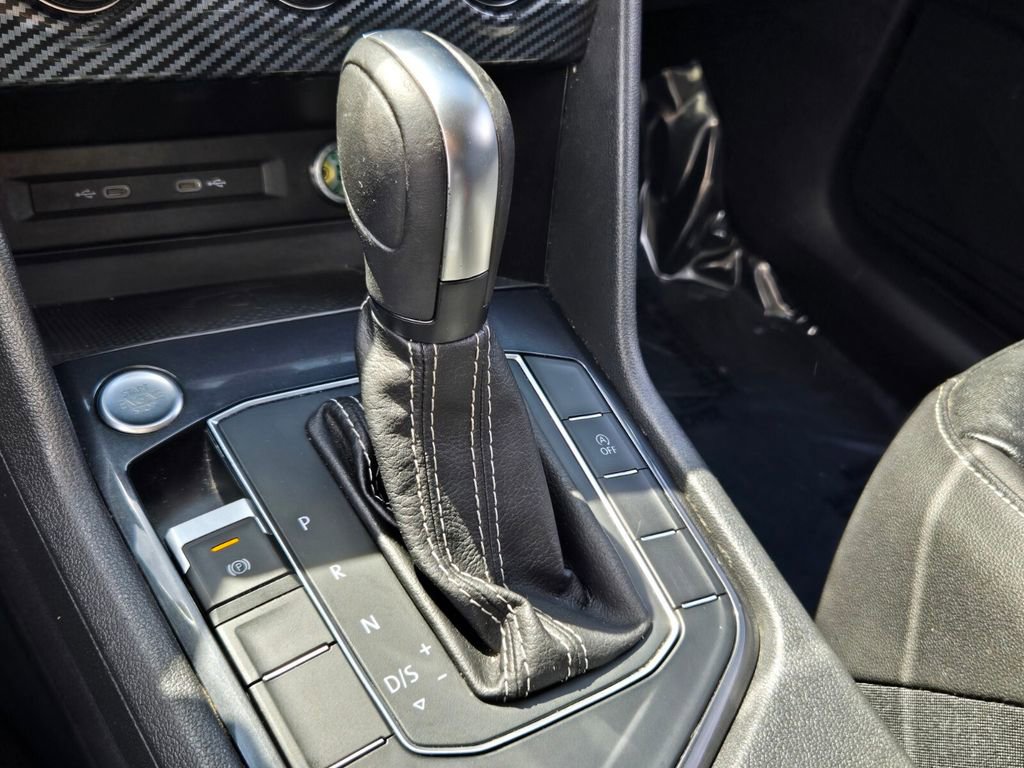 Certified 2021 Volkswagen Tiguan SE FWD image 21