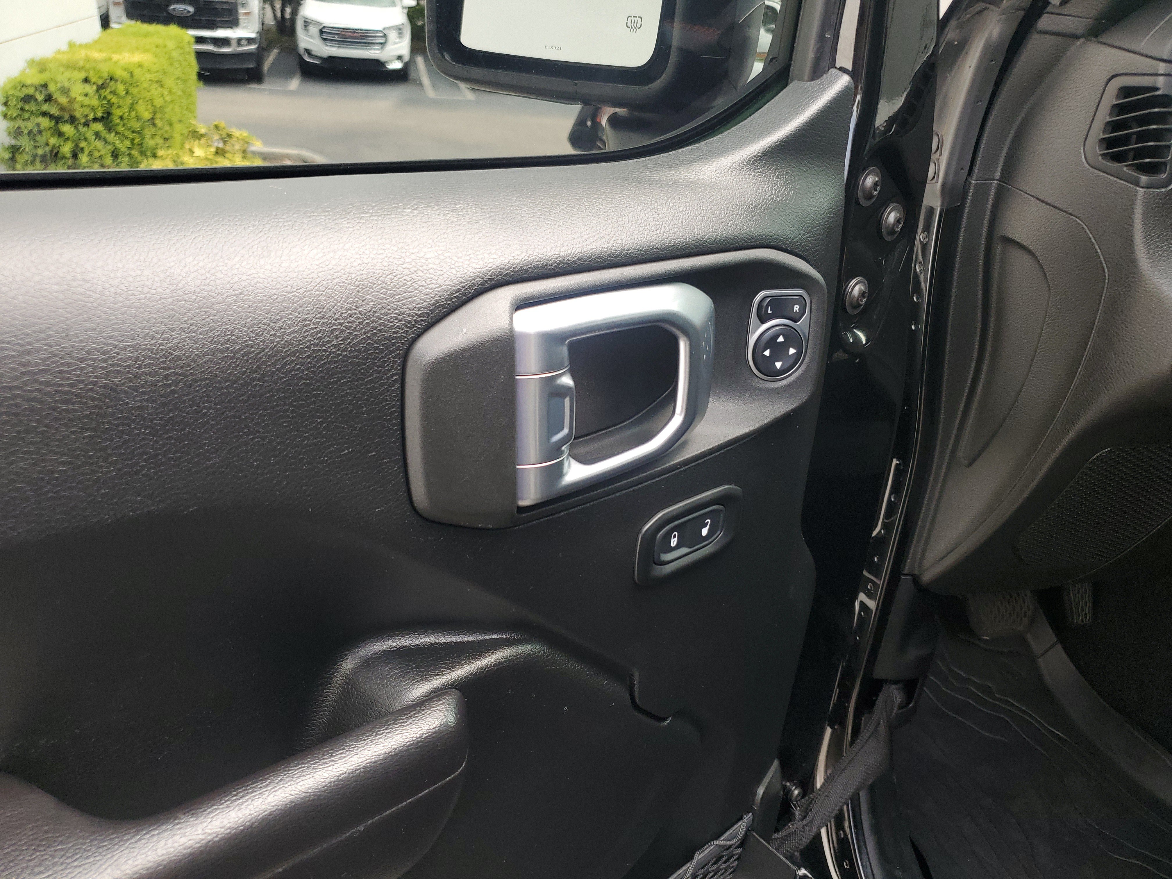 Used 2021 Jeep Gladiator Mojave AWD/4WD image 19