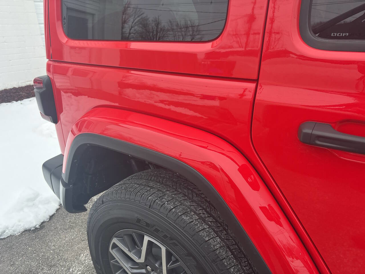 Used 2024 Jeep Wrangler Unlimited Sahara w/ Safety Group AWD/4WD image 16