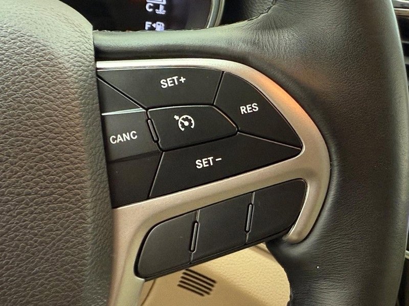 Used 2019 Jeep Grand Cherokee Limited w/ Trailer Tow Group IV image 15